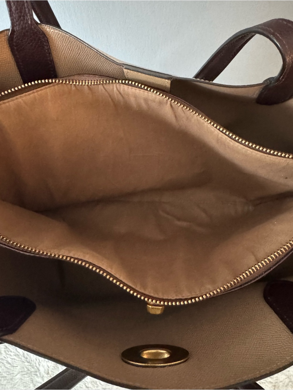 Coach Dove Gray and Dark Brown Two-Tone Willow Leather Tote with Gold Hardware - Picture 7 of 15